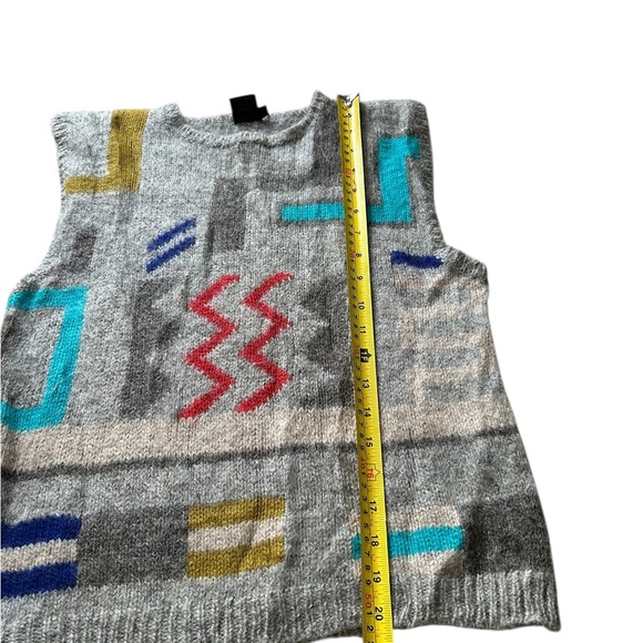 Wool Colorful Geometric Patterned Vest - Medium - Picture 11 of 13